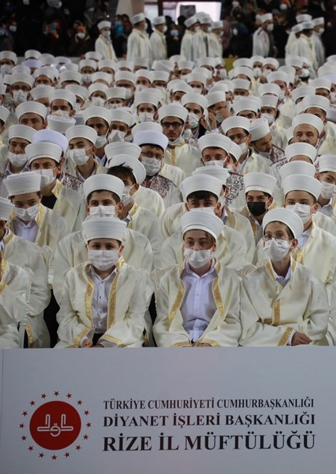 Tarikat Değil Diyanet Töreni: Küçük Çocuklara Sarık ve Türban - Resim: 2