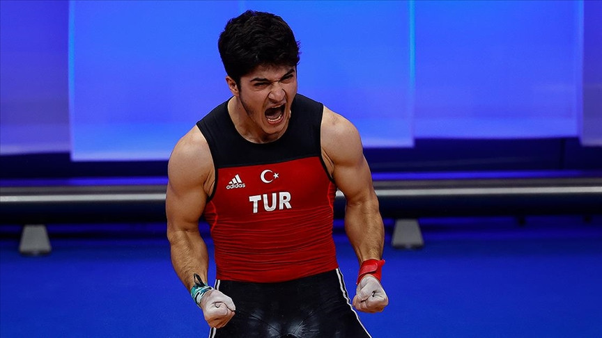 Son Dakika: Milli Sporcu Muhammed Furkan Özbek'ten Altın ve Bronz Madalya - Resim: 1