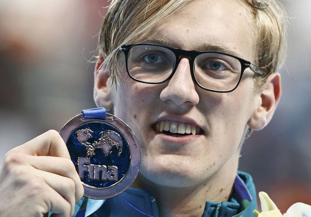 Keskin gözlü hayran hayat kurtardı - Resim: 1