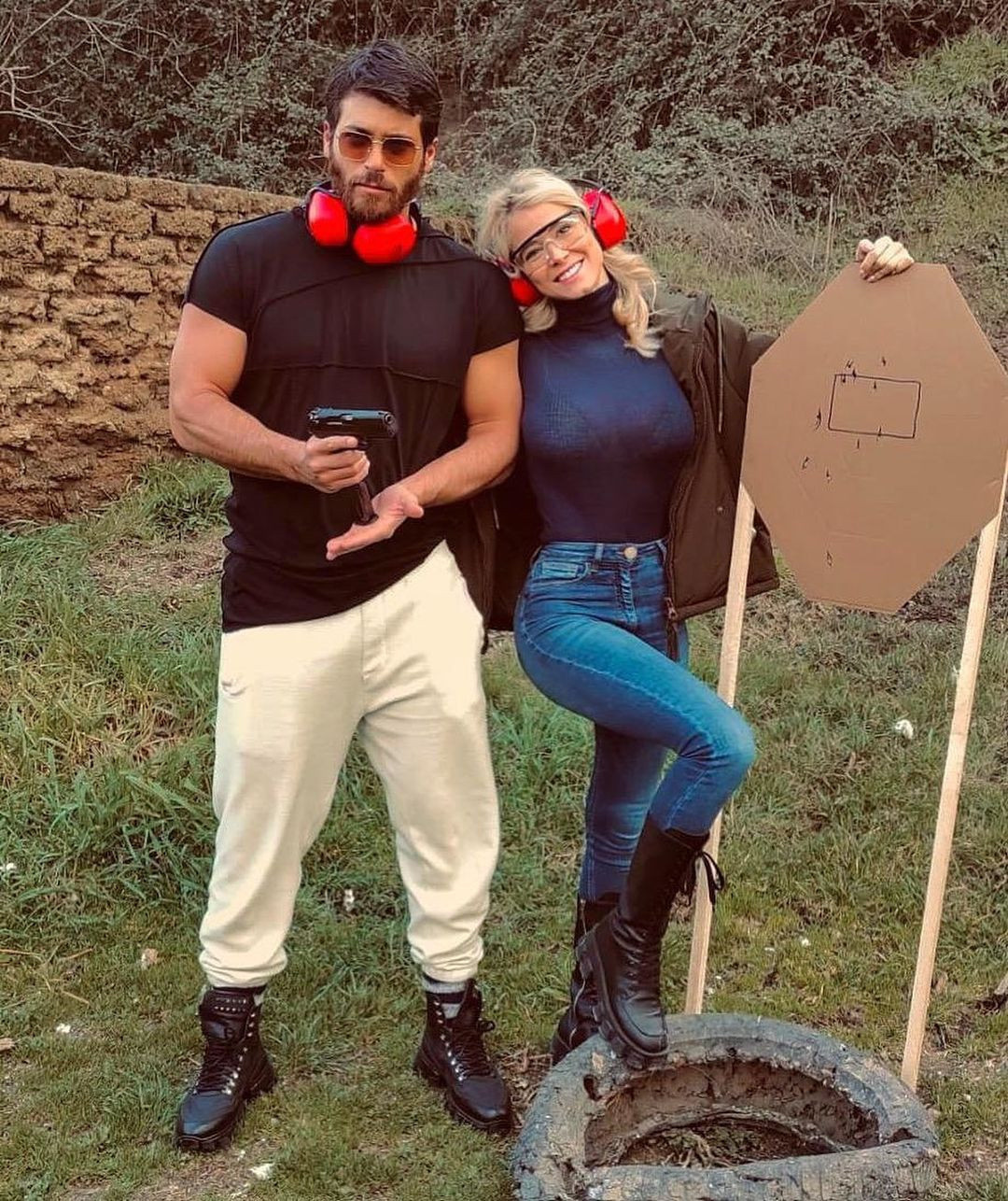 Can Yaman'dan Diletta ile Romantik Poz - Resim: 1