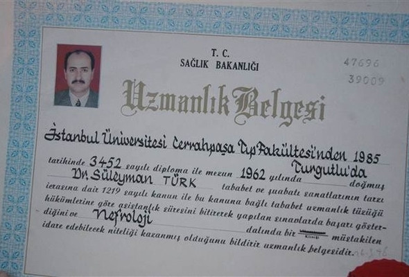 FETÖ İmamının oğlu: Babam darbe olunca kaçtı - Resim: 1