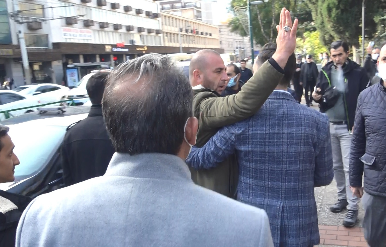 Muharrem İnce'den Gençlere: AKP'nin Şiddet Tuzağına Düşmeyin - Resim: 1