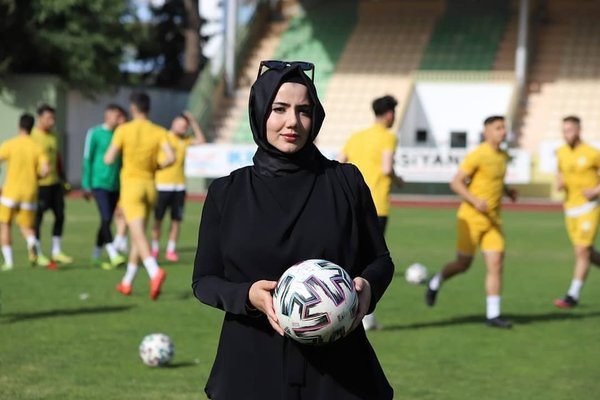 Cevher Erdem Tarihe Geçti: Şampiyon Olan İlk Kadın Başkan - Resim: 2