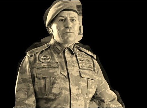 Jandarmanın ilk kadın komutanı Yarbay Songül Yakut da Şırnak'ta düşen helikopterde şehit oldu - Resim: 2