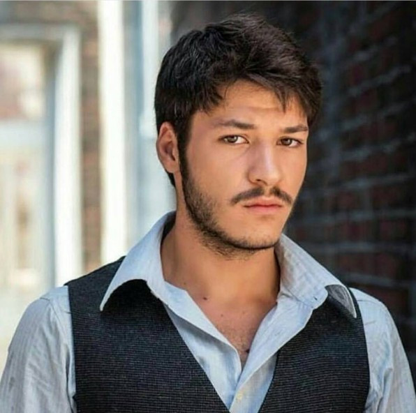 Vatanım Sensin'de şok ayrılık! Hangi başrol oyuncusu diziye veda etti? - Resim: 1