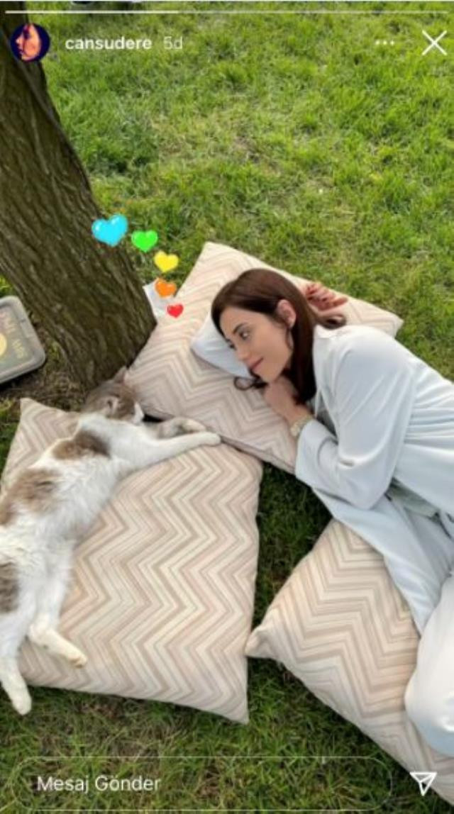 Sadakatsiz'in Asya'sı Cansu Dere Kamera Arkasından Görüntüler Paylaştı - Resim: 1