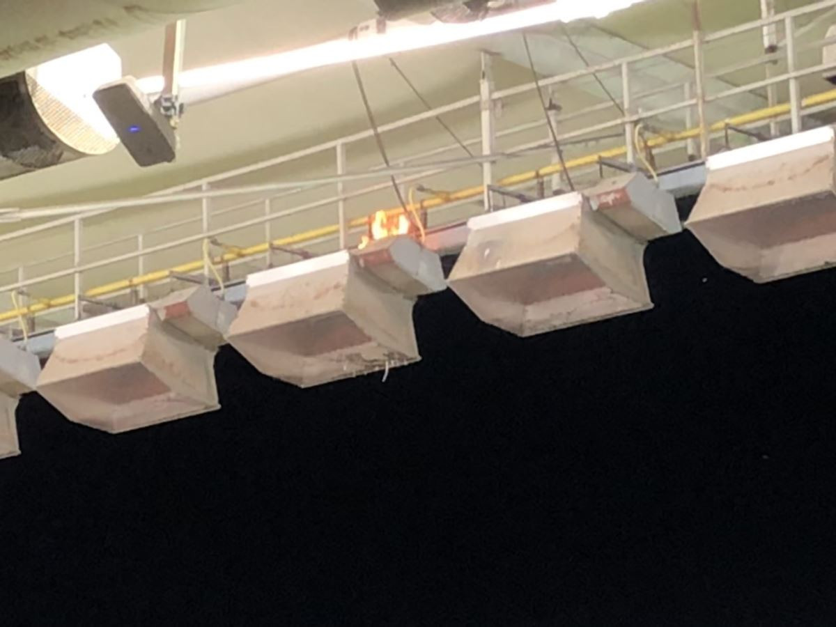 Fenerbahçe- Giresunspor Maçında Yangın Çıktı! - Resim: 1