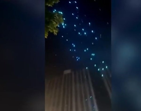 Dijital Felaket: Gökten Patır Patır Drone Yağdı - Resim: 1