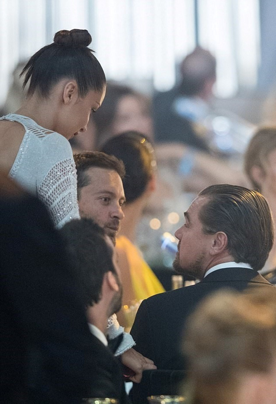 Bella Hadid Leonardo DiCaprio'yu redetti - Resim: 1