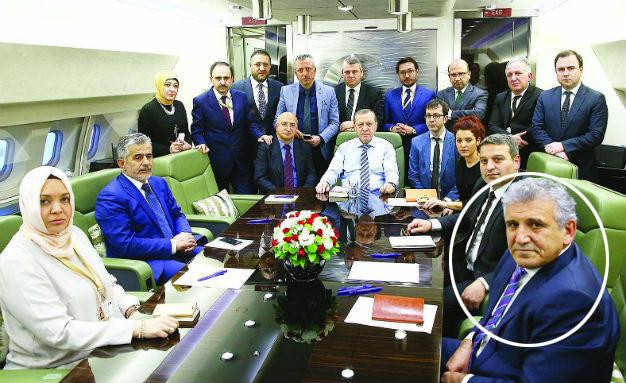 Aydınlık yazarı: Erdoğan, o gazeteciyi uçakta istemedi - Resim: 1