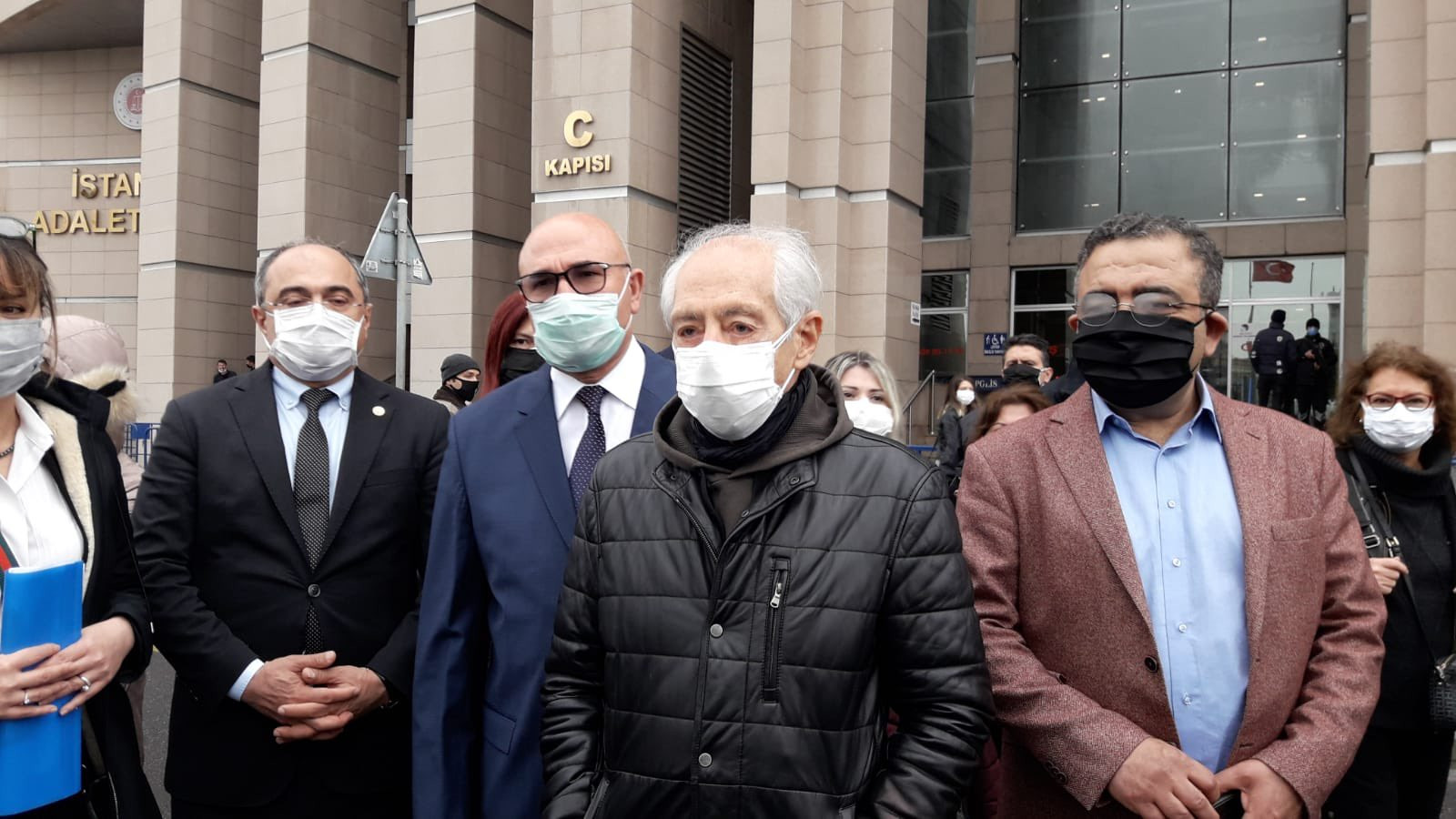 Genco Erkal Erdoğan'a Hakaretten İfade Verdi - Resim: 1