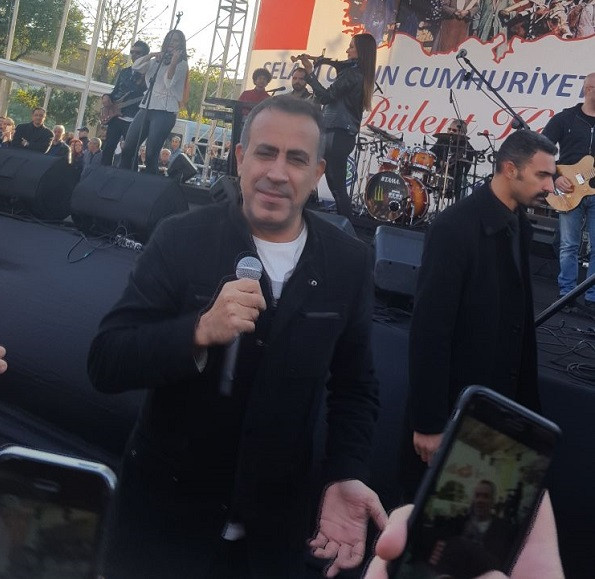 Haluk Levent Bakırköy'ü coşturdu - Resim: 1