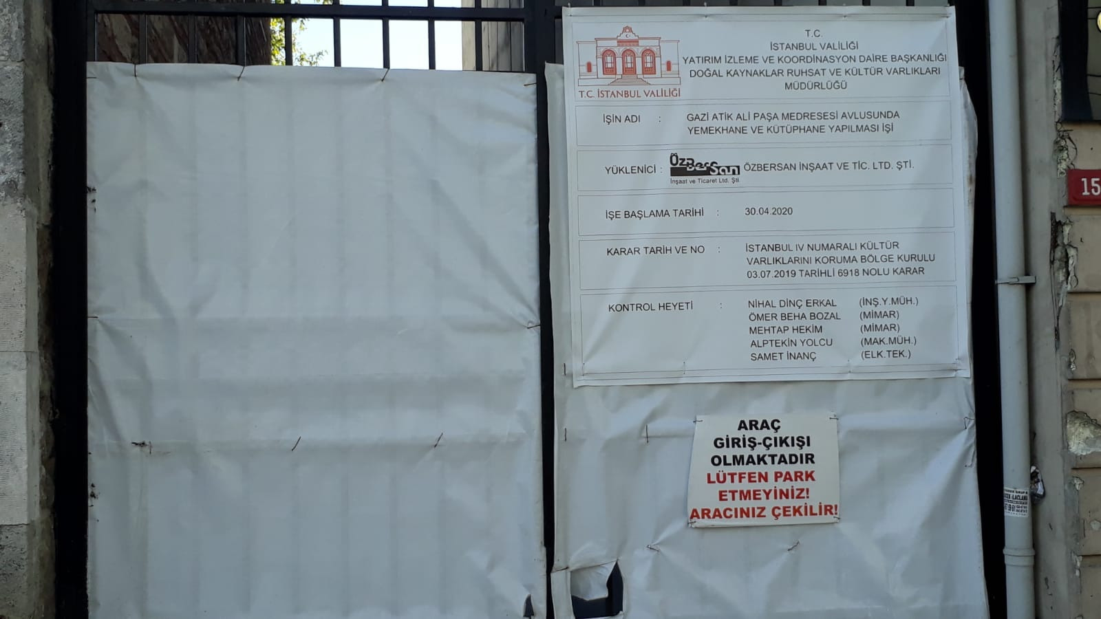 5 asırlık tarihi yapının avlusunda inşaat yükseliyor! - Resim: 1