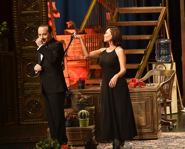 Tolgshow’da Hülya Avşar'dan kırbaç sovu! - Resim: 2