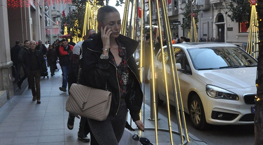 Emina Sandal: Sıkıldım sizden - Resim: 1