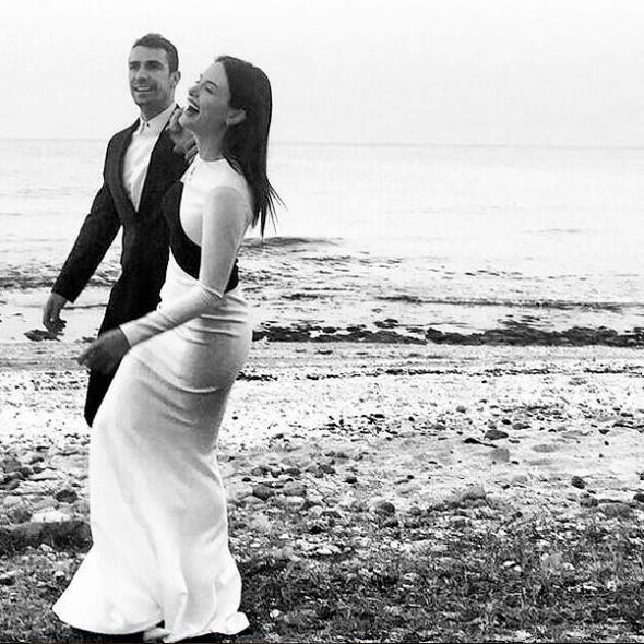 İbrahim Çelikkol'u öpen kadını Fahriye Evcen sandılar - Resim: 2