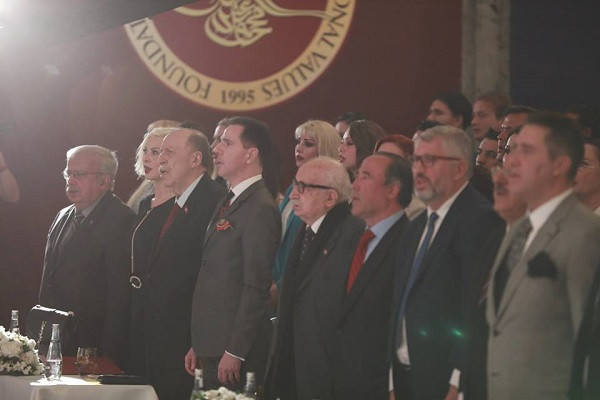 Adnan Oktar'ın kedicidikleri Atatürk ve Aydınlık Türkiye konferansında - Resim: 1