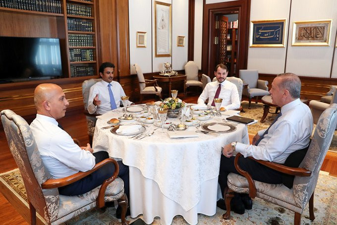 Cem Uzan'dan AKP'yi Derinden Sarsacak İbretlik Fotoğraf: Paralar Katar'da - Resim: 1