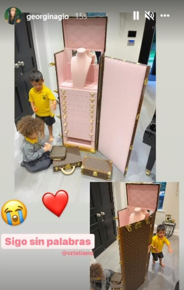 Ronaldo'dan Sevgilisine Servet Değerinde Çanta! - Resim: 1