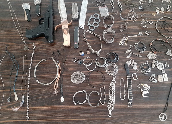 Barış Akarsu'nun annesi kahrolmuştu! Çalınan eşyaları geri verildi - Resim: 1