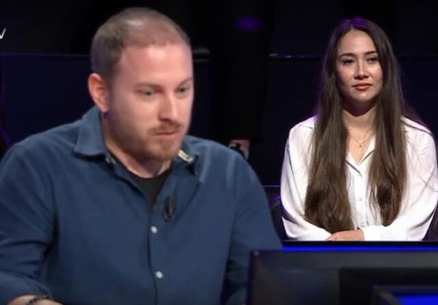 Kim Milyoner Olmak İster'de Romantik Anlar! O Oyuncu Evlenme Teklifi Etti - Resim: 3