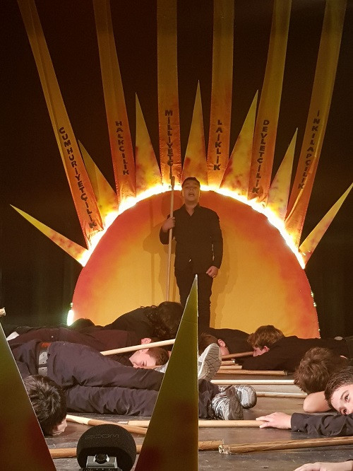 Gauss Özel Bilim Adası Okulları öğrencilerinden görkemli 29 Ekim töreni - Resim: 1