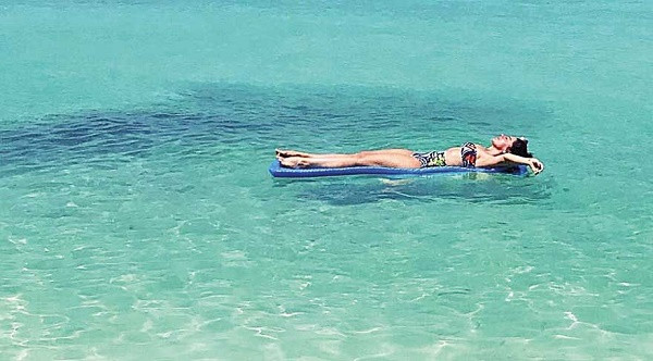 Hadise ve kardeşinin Maldivler tatili - Resim: 1