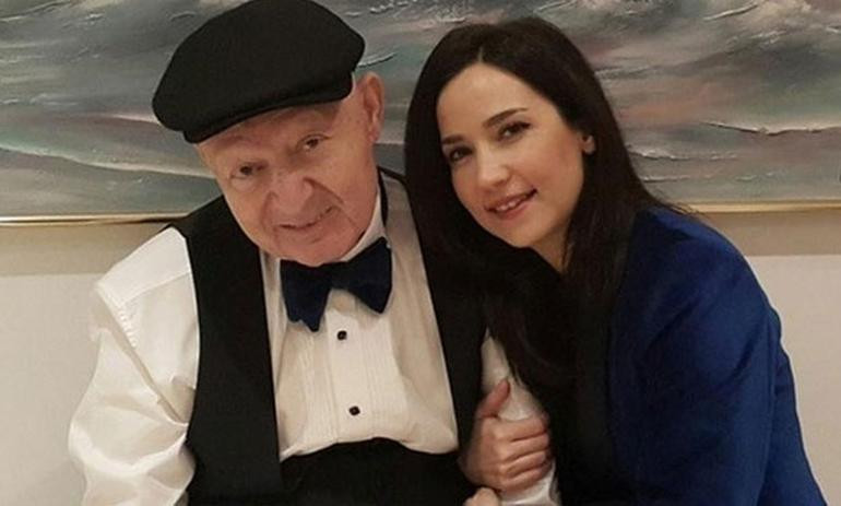 Kayahan'ın şapkası Yalçın Menteş için satıldı - Resim: 1