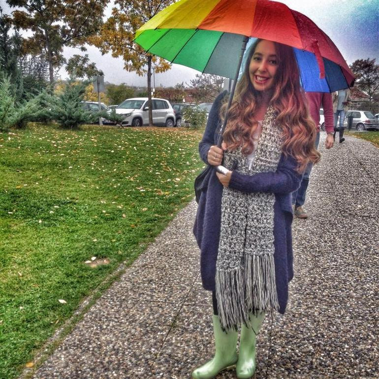 Kırmızı ışıkta durmayan sürücü genç kızın sonu oldu - Resim: 2