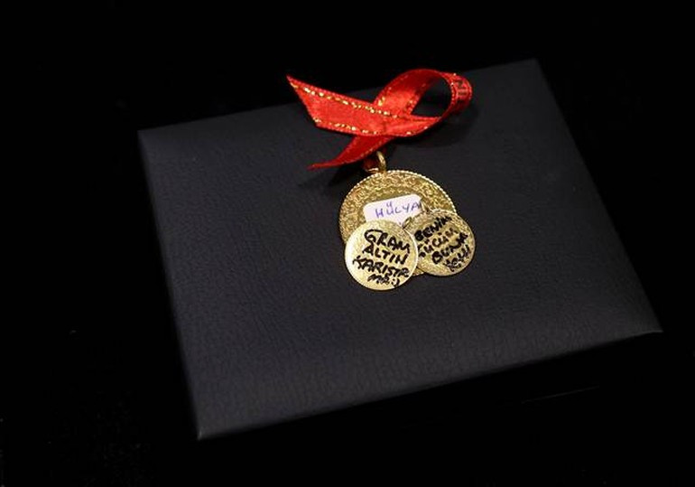 Düğünde takılan altınlarda yeni moda - Resim: 2