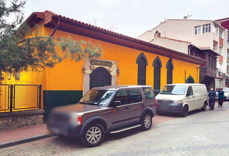 Gökhan Özoğuz dergahın yanındaki evi satın aldı - Resim: 1