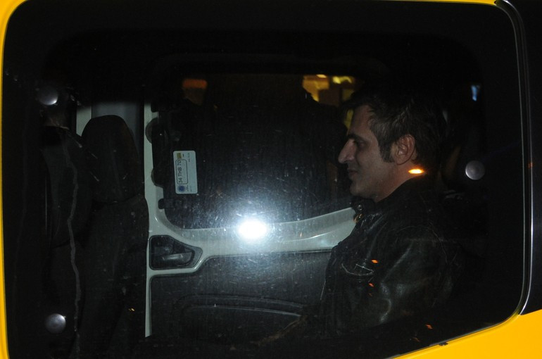 Teoman barda tanıştığı kızla... - Resim: 1