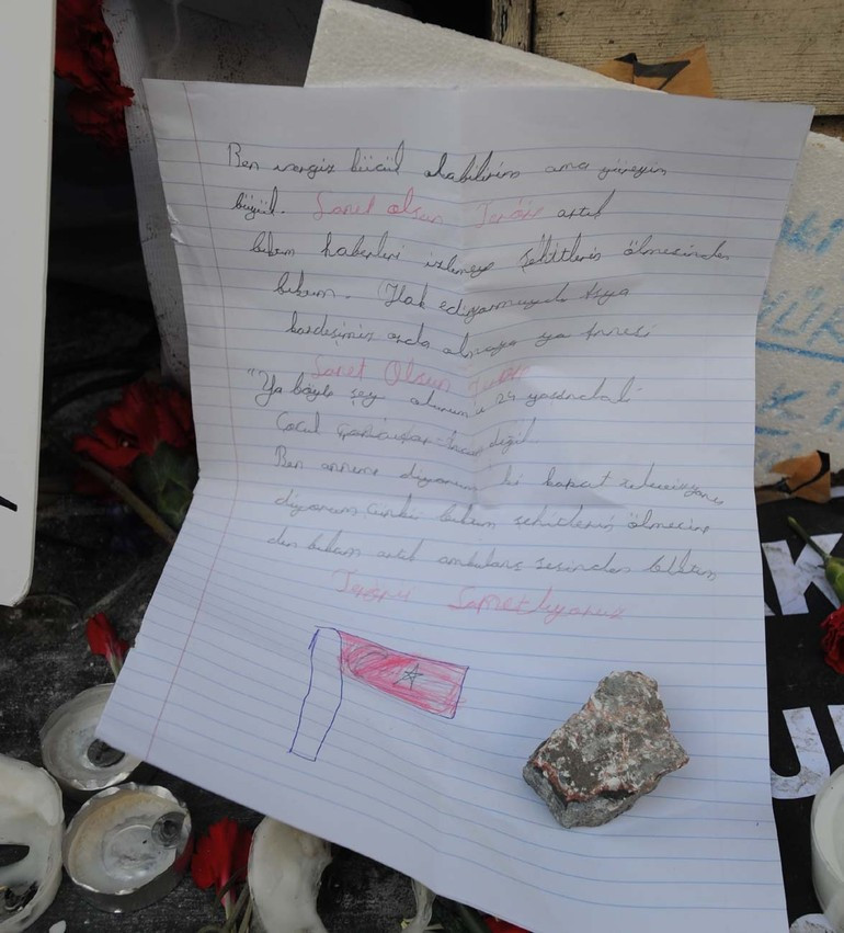 İstiklal Caddesi'nde küçük kızın duygulandıran mektubu - Resim: 1