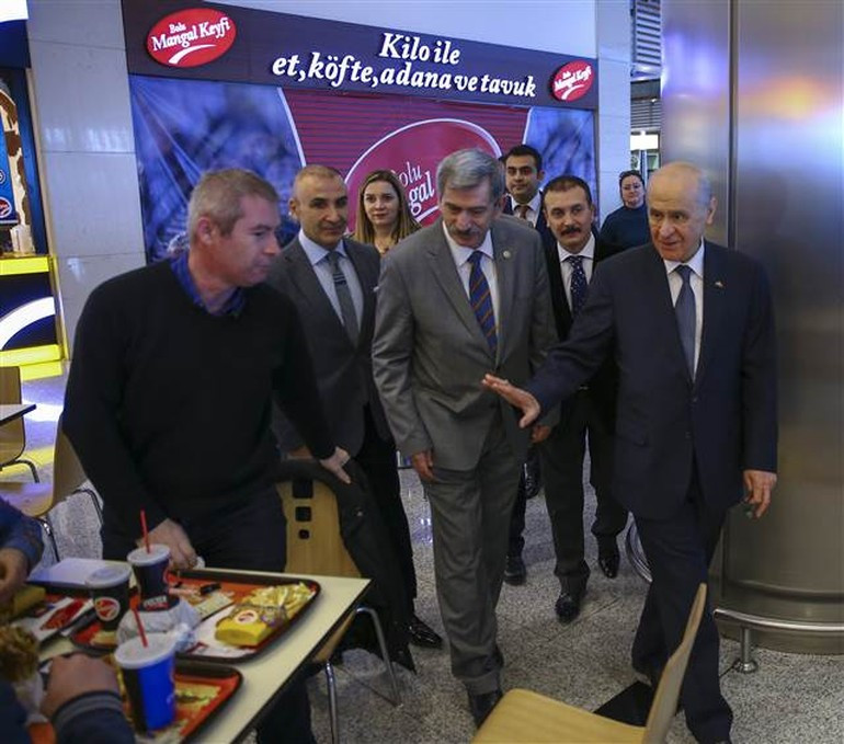 Bahçeli AVM'ye gitti, çağrı yaptı: AVM'ye gelin! - Resim: 4