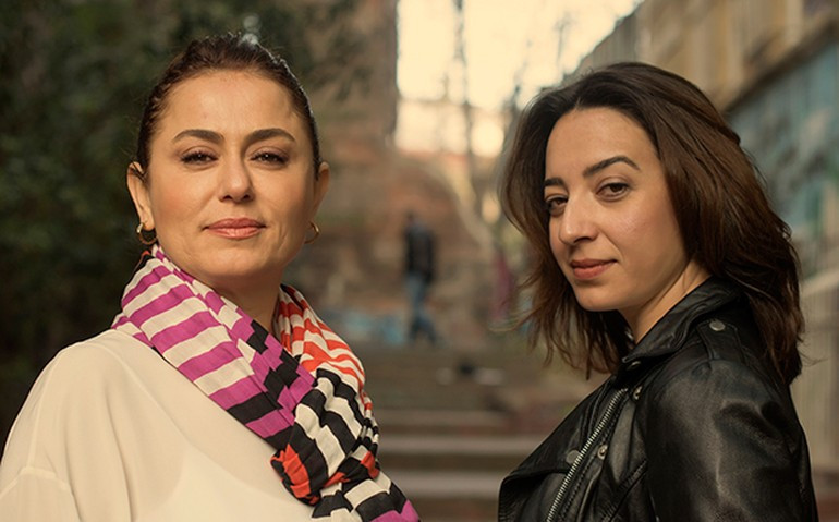 Toz Bezi'nin başrol oyuncuları: Gündelikçi kadınlara gönül borcumuzu ödedik - Resim: 1