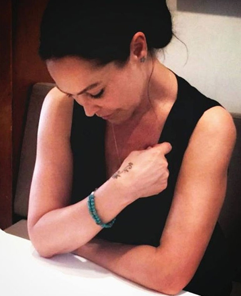 Hülya Avşar kızının adını dövme yaptırdı - Resim: 2