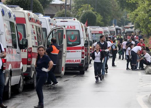 İstanbul'daki patlamadan kahreden haber: 7 polis şehit oldu... - Resim: 3