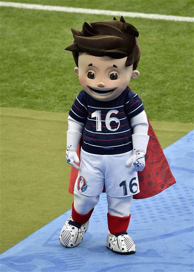 EURO 2016'nın maskotu UEFA'yı zor durumda bıraktı - Resim: 2