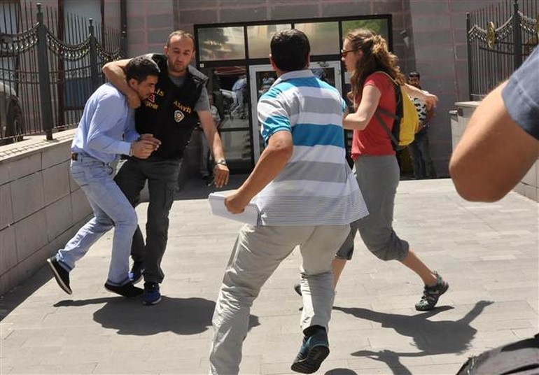 Beni Affet'in Feridesi Şeyma Korkmaz zanlıyı görünce çılgına döndü! - Resim: 2