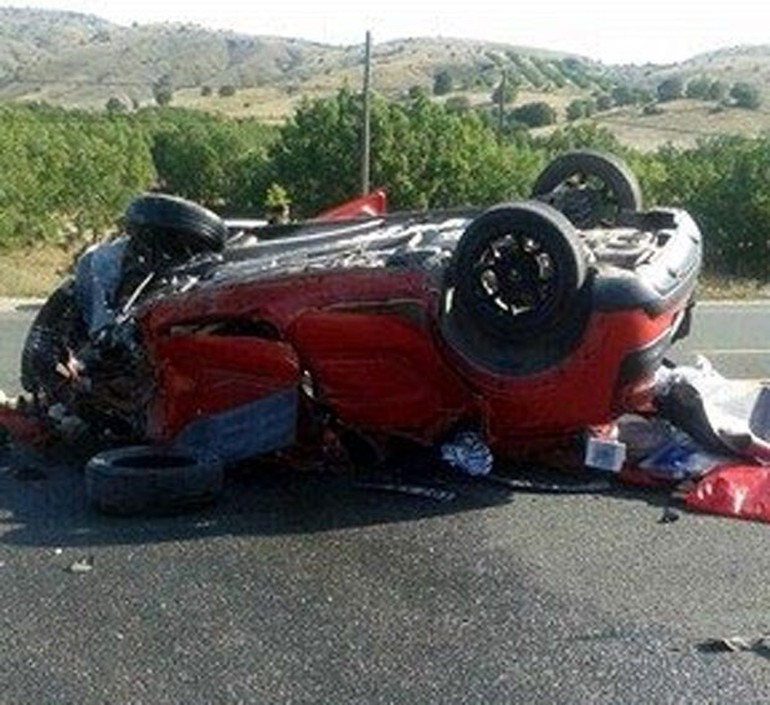 O Ses Türkiye finalisti Emrah Güllü, eşi ve çocuğu ile kazada yaralandı - Resim: 1