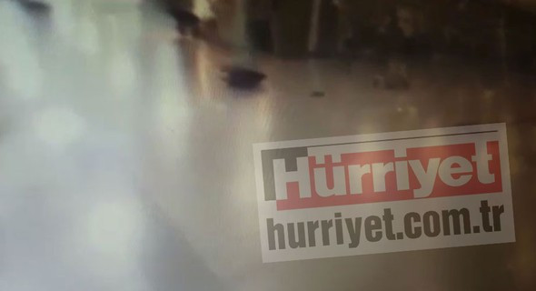 Atatürk Havalimanı'ndaki saldırının dehşete düşüren görüntüleri ortaya çıktı! - Resim: 1