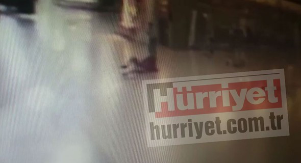 Atatürk Havalimanı'ndaki saldırının dehşete düşüren görüntüleri ortaya çıktı! - Resim: 2