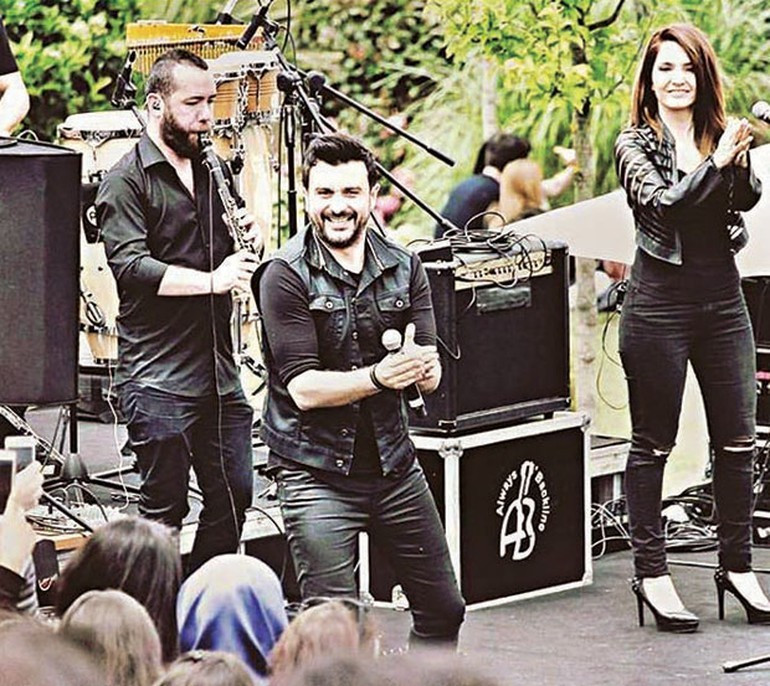 Göhkan Tepe ağustosta Aylin Özer'le evleniyor! - Resim: 1