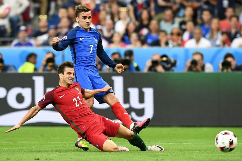 Portekiz 1-0 Fransa Avrupa'nın kralı Portekiz - Resim: 3