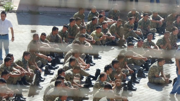 Şırnak'ta 309 asker gözaltında! - Resim: 1