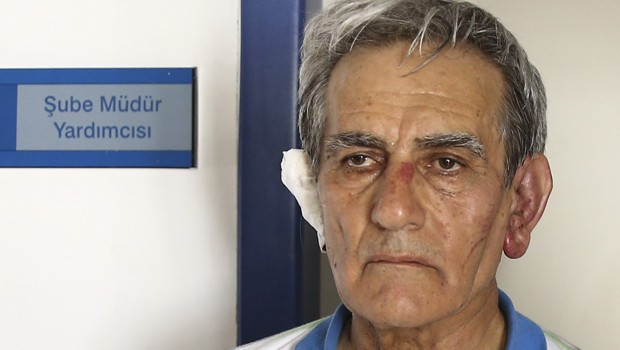 Darbenin 1 numarası Akın Öztürk'e ters kelepçe - Resim: 1