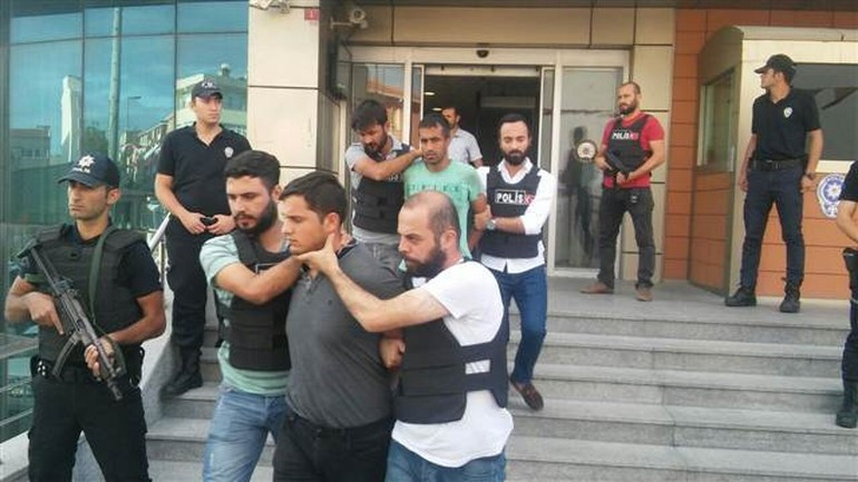 Esenler'de tankla 5 kişiyi ezerek öldüren 3 asker tutuklandı! - Resim: 1