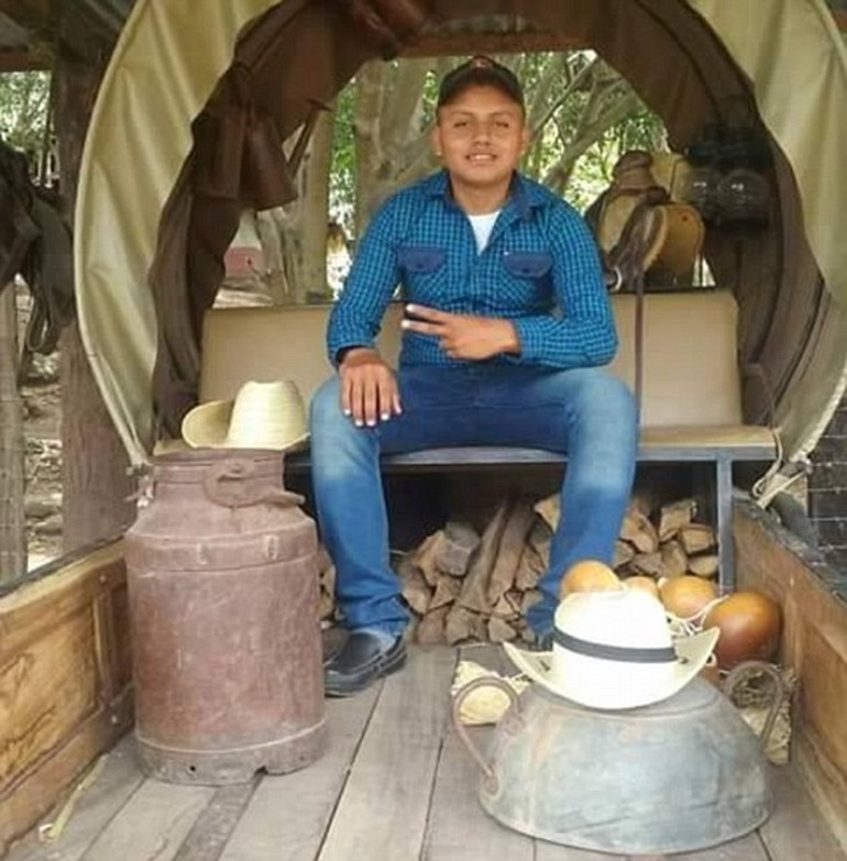 Pokemon Go oynarken kurşun yağmuruna yakalandı! - Resim: 1