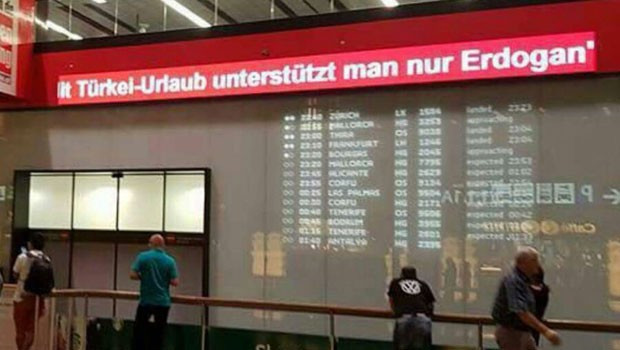 Viyana Havalimanı'nda Türkiye'ye rezil hakaret - Resim: 1