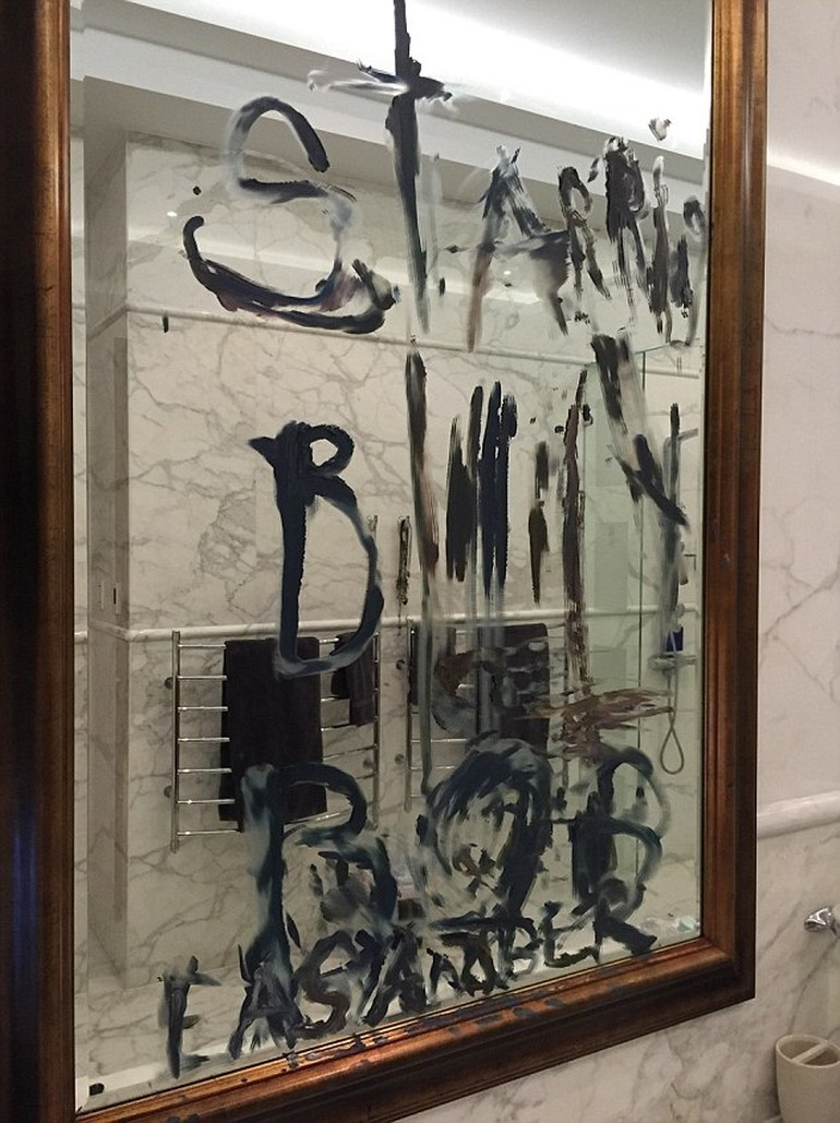 Amber Heard: Johnny Depp parmağını kesti ve kanıyla aynaya yazdı - Resim: 2